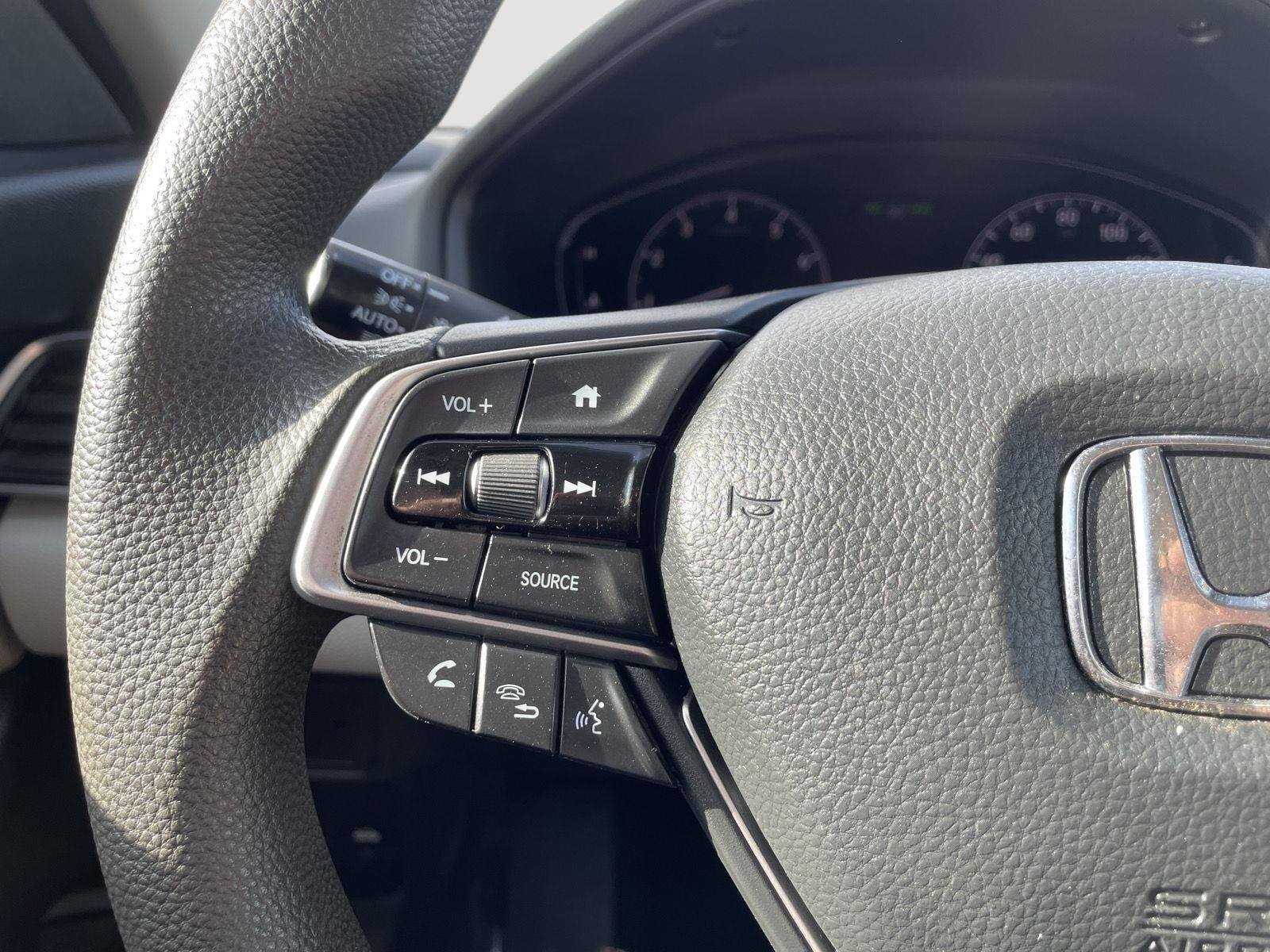 Used 2019 Champagne Frost Pearl Honda LX 1.5T image 15