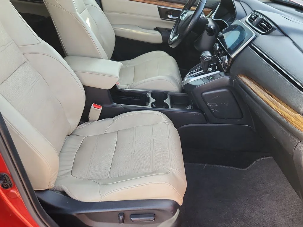 Used 2019 Red Honda Touring image 17