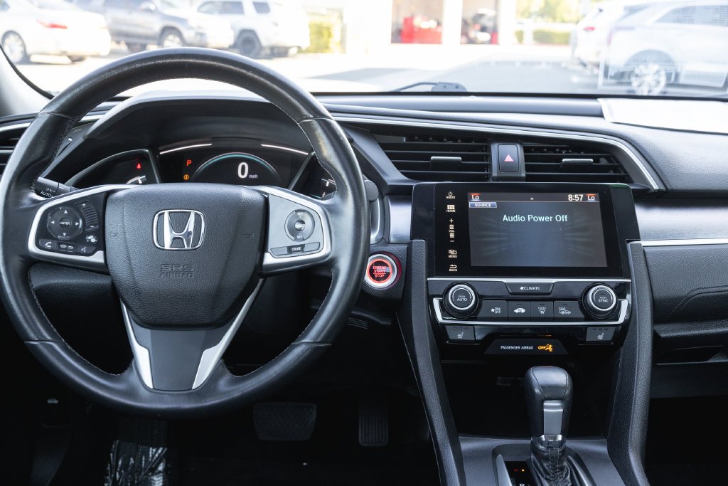 Used 2018 Polished Metal Metallic Honda EX-T image 26