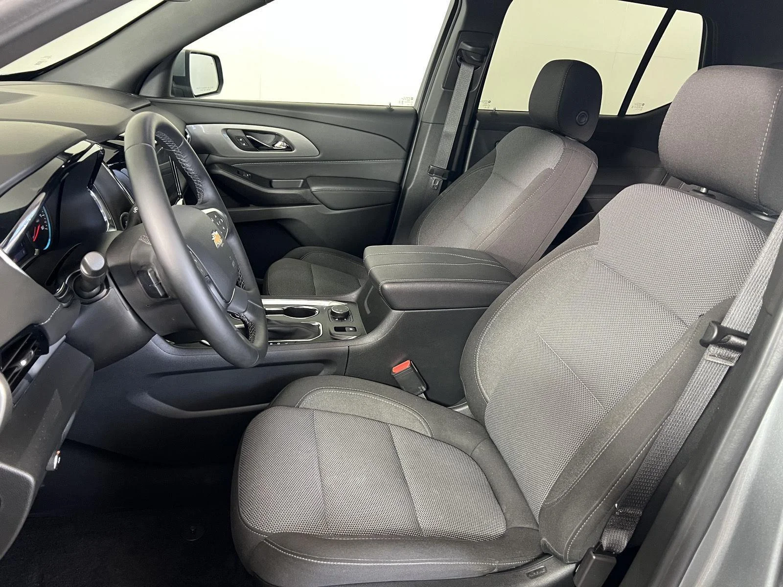 Used 2023 Sterling Gray Metallic Chevrolet LT Cloth image 5