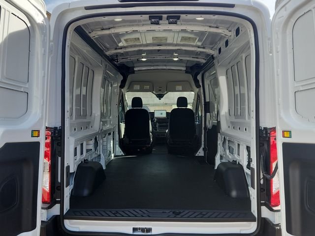 New 2026 Oxford White Ford Cargo Van image 10