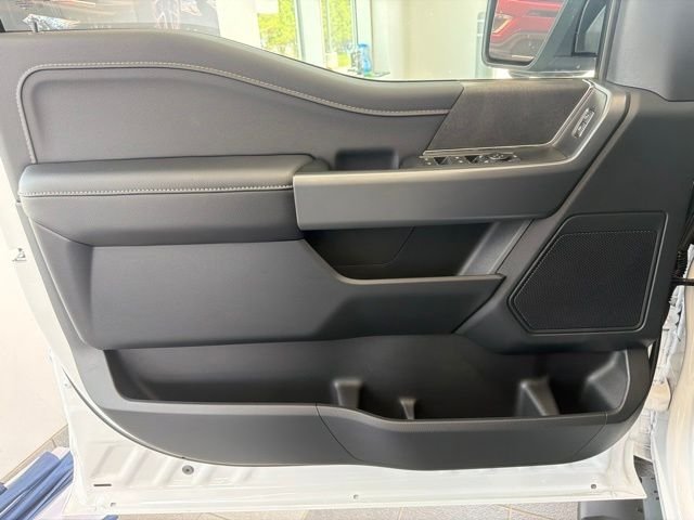 New 2026 Oxford White Ford XLT image 24
