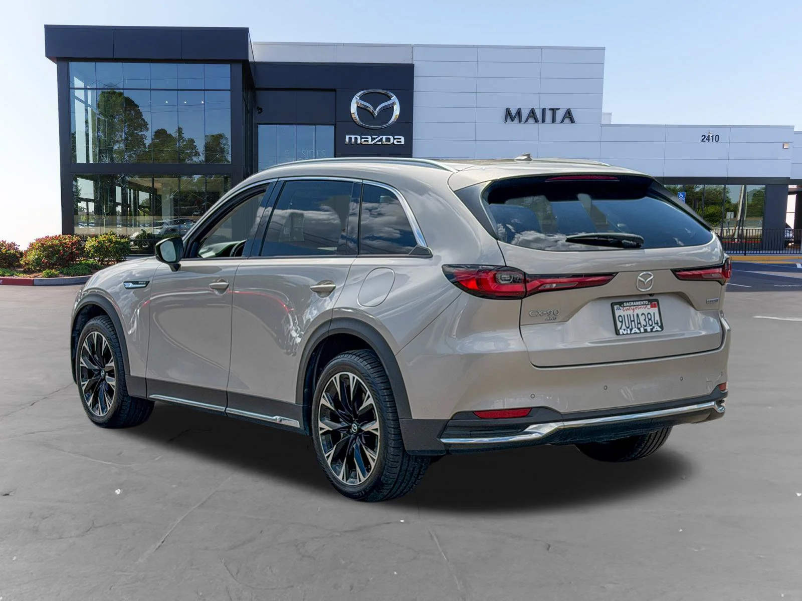 Certified Used 2024 Platinum Quartz Mazda Premium image 8