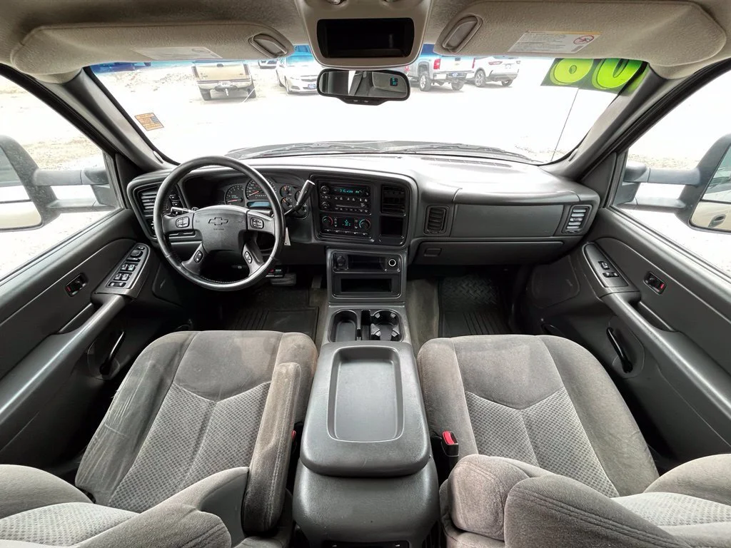 Used 2006 Tan Chevrolet Work Truck image 13