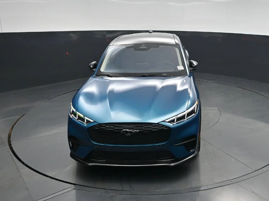 New 2026 Adriatic Blue Metallic Ford Premium image 34