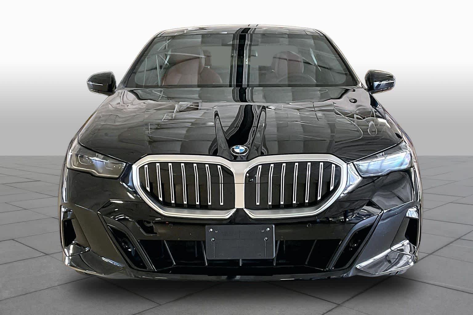 Used 2026 BLACK BMW 530i image 3