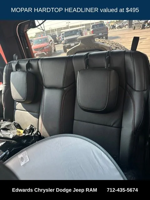 Used 2018 Orange Jeep Rubicon image 5