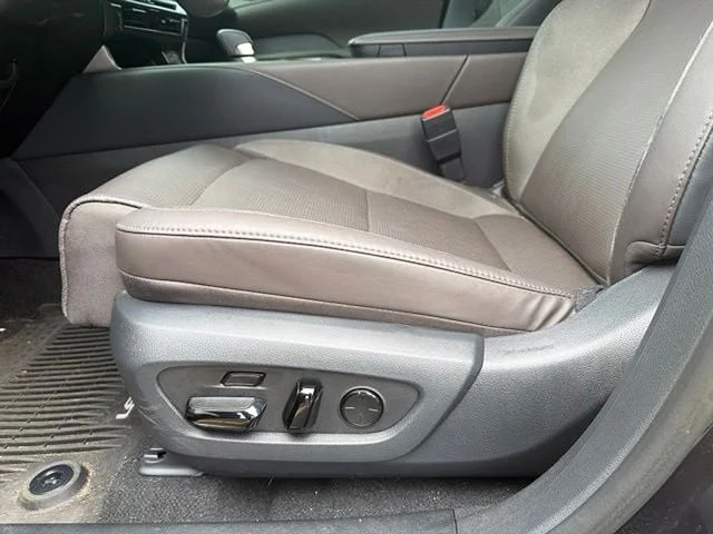 Certified Used 2026 Nightfall Mica Lexus 350h Luxury image 9