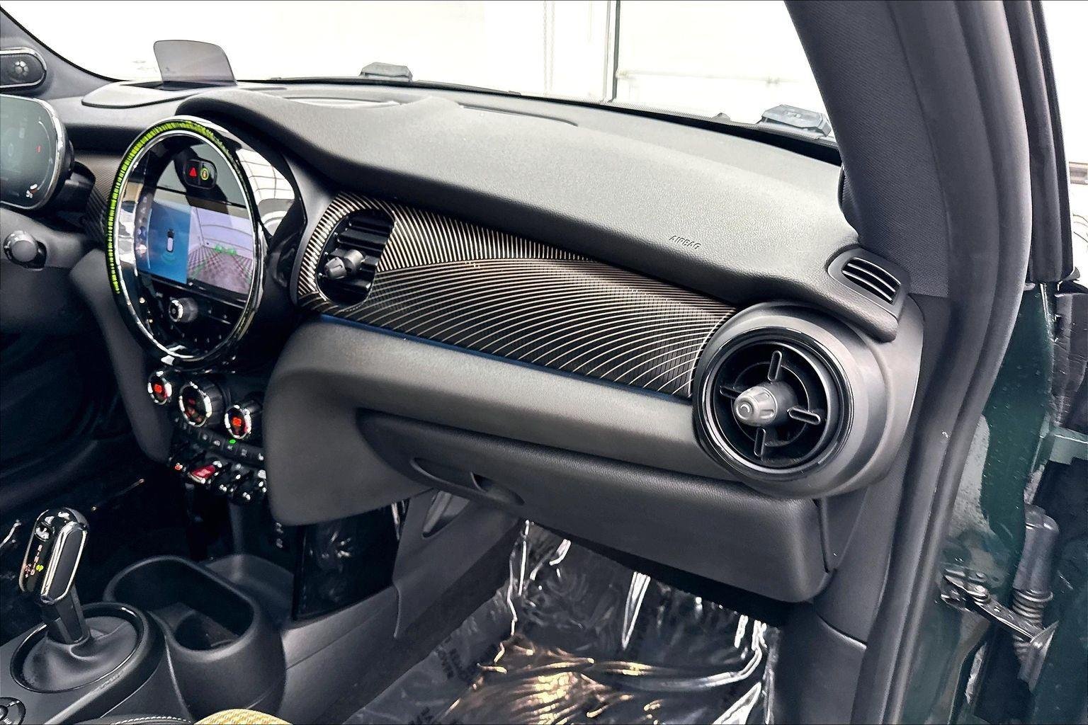 2024 MINI Hardtop 2 Door S - Photo 22