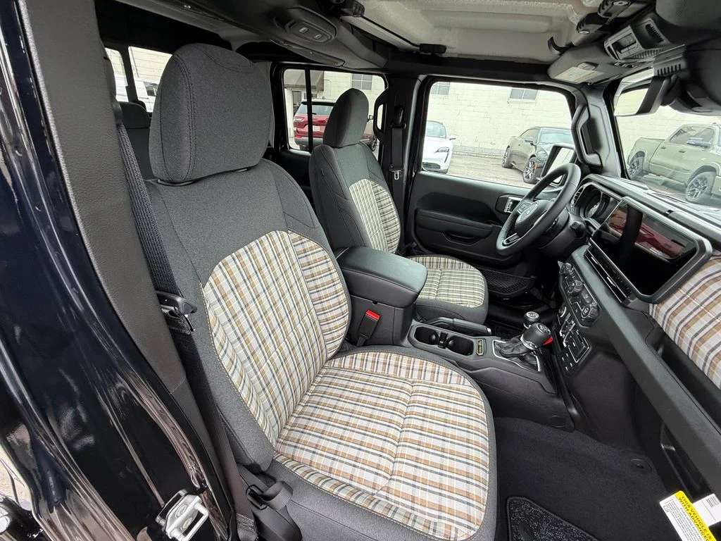 New 2026 Black Jeep 85th Anniversary Edition image 27