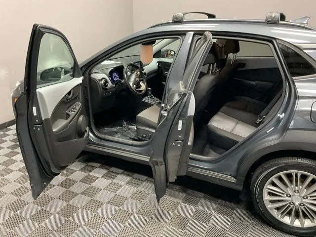 Used 2020 Gray Hyundai SEL Plus image 13