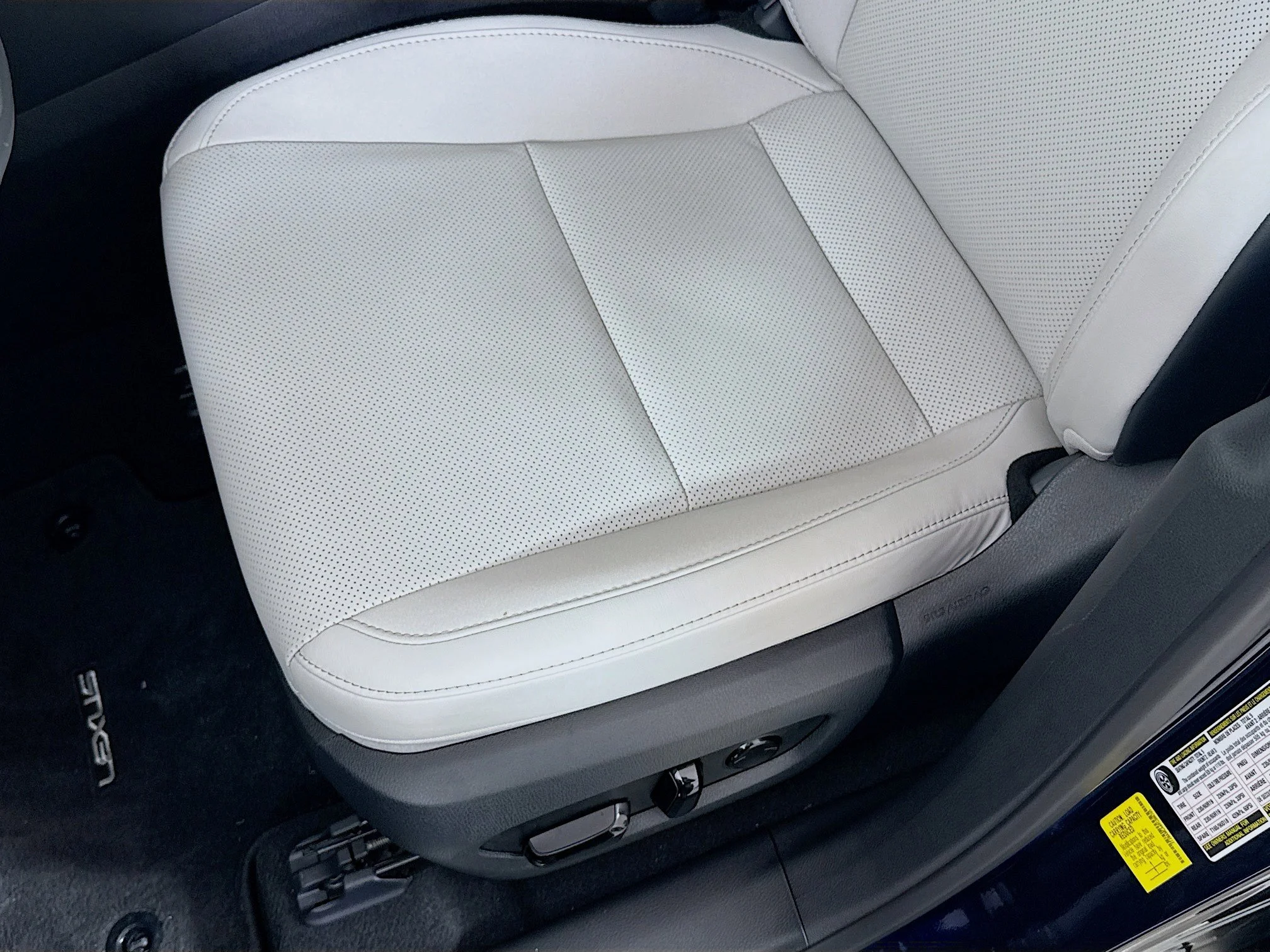 Certified Used 2024 NIGHTFALL MICA Lexus 350 Premium image 21