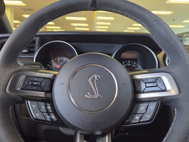 Used 2016 Magnetic Ford Shelby GT350 image 24