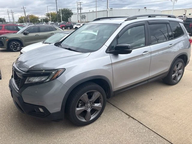 Used 2020 Silver Honda Touring image 1
