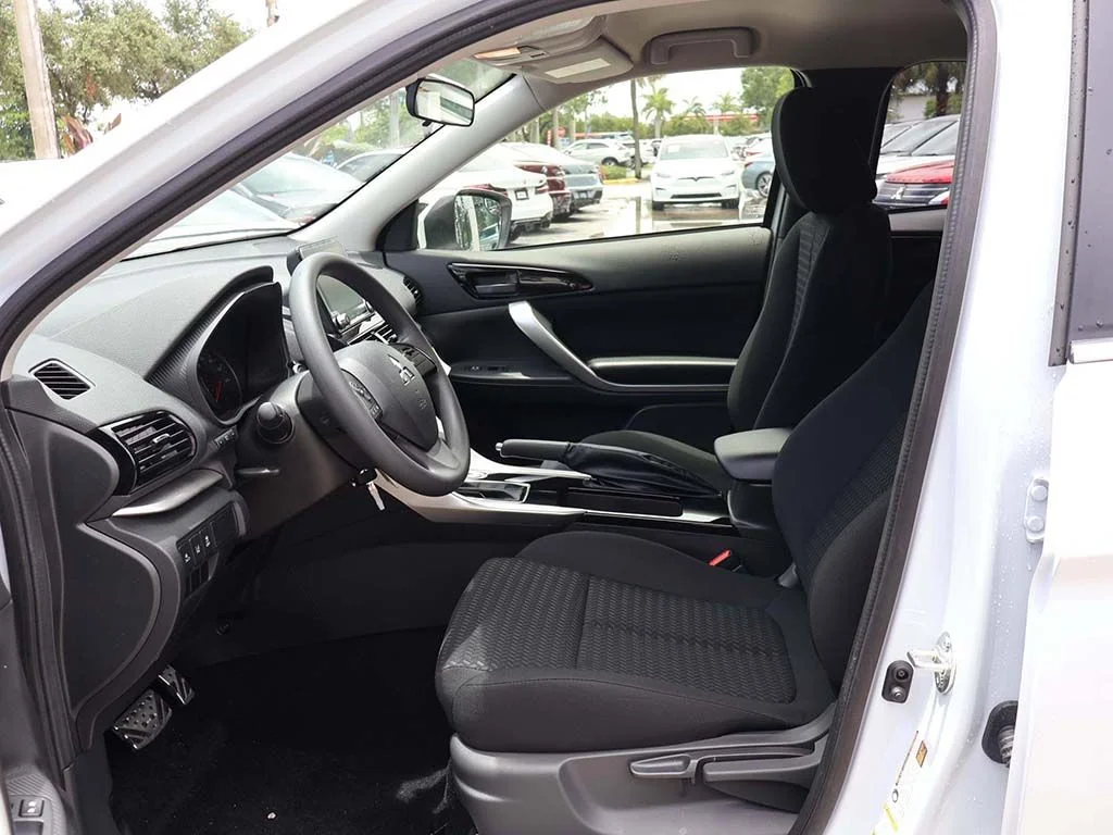2026 Mitsubishi Eclipse Cross ES - Photo 24