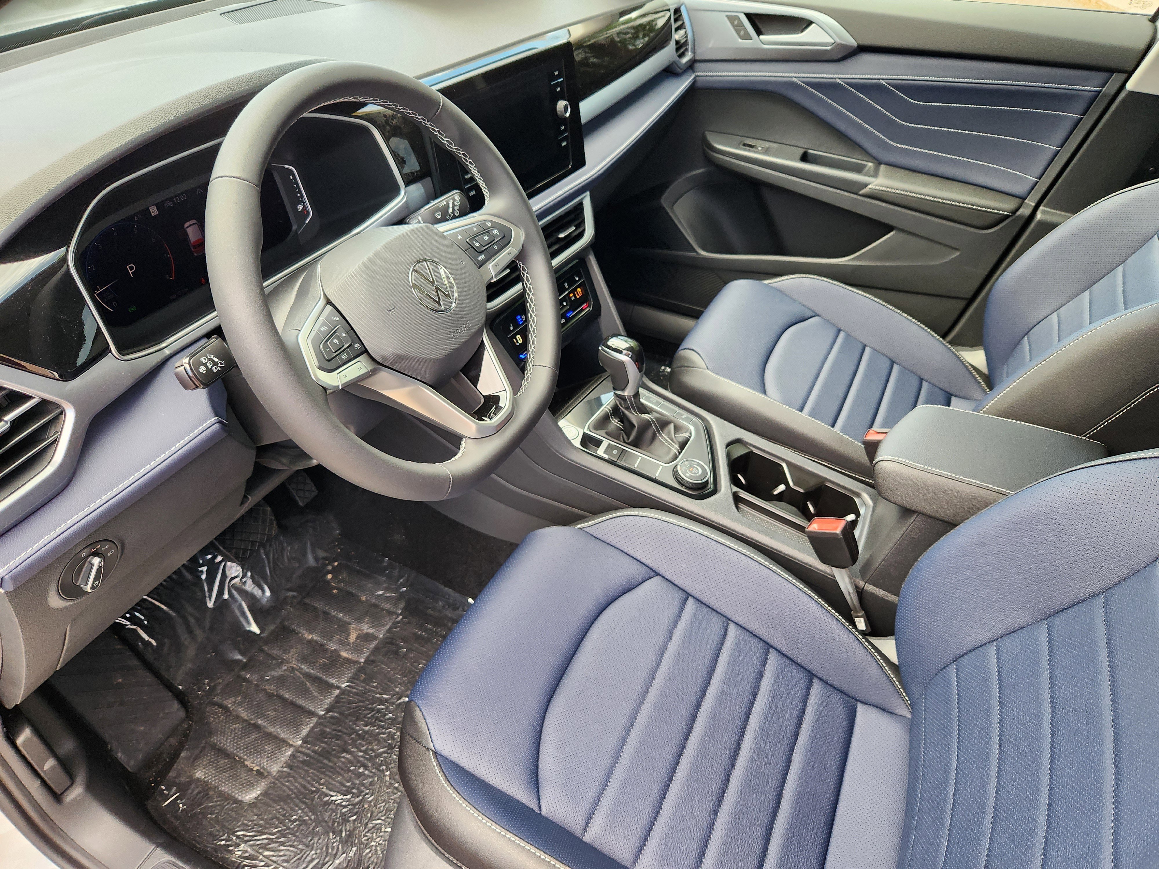 New 2026 White Volkswagen 1.5T SEL image 10