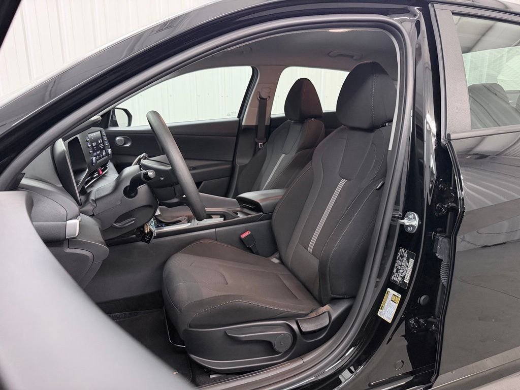 Used 2026 Black Hyundai SE image 13