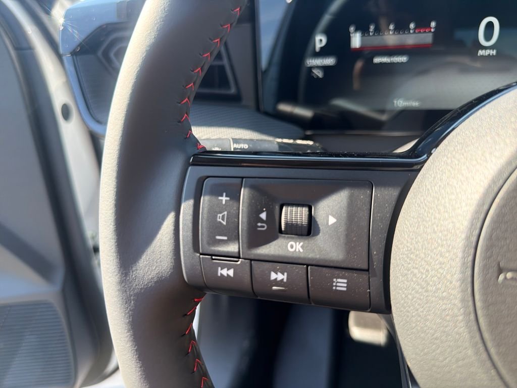 New 2026 Nissan Kicks SR 4D Sport Utility