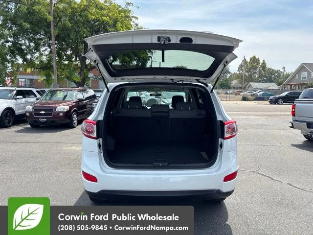 Used 2012 Frost White Pearl Hyundai  image 27
