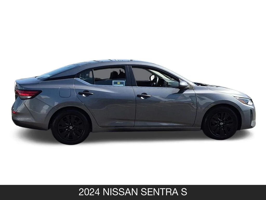 Used 2024 Gray Nissan S image 6