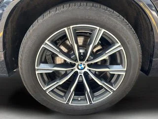 Used 2023 Black BMW xDrive40i image 42