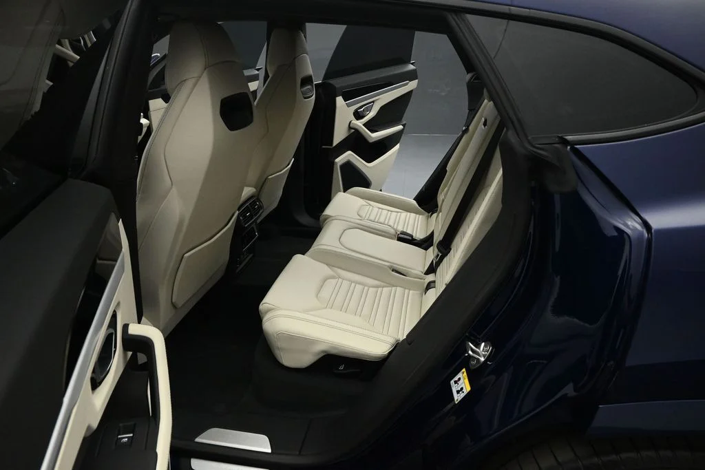 Used 2026 Blue Lamborghini SE image 19