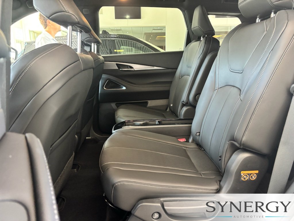 New 2027 HARBOR GRAY INFINITI Sport AWD image 19