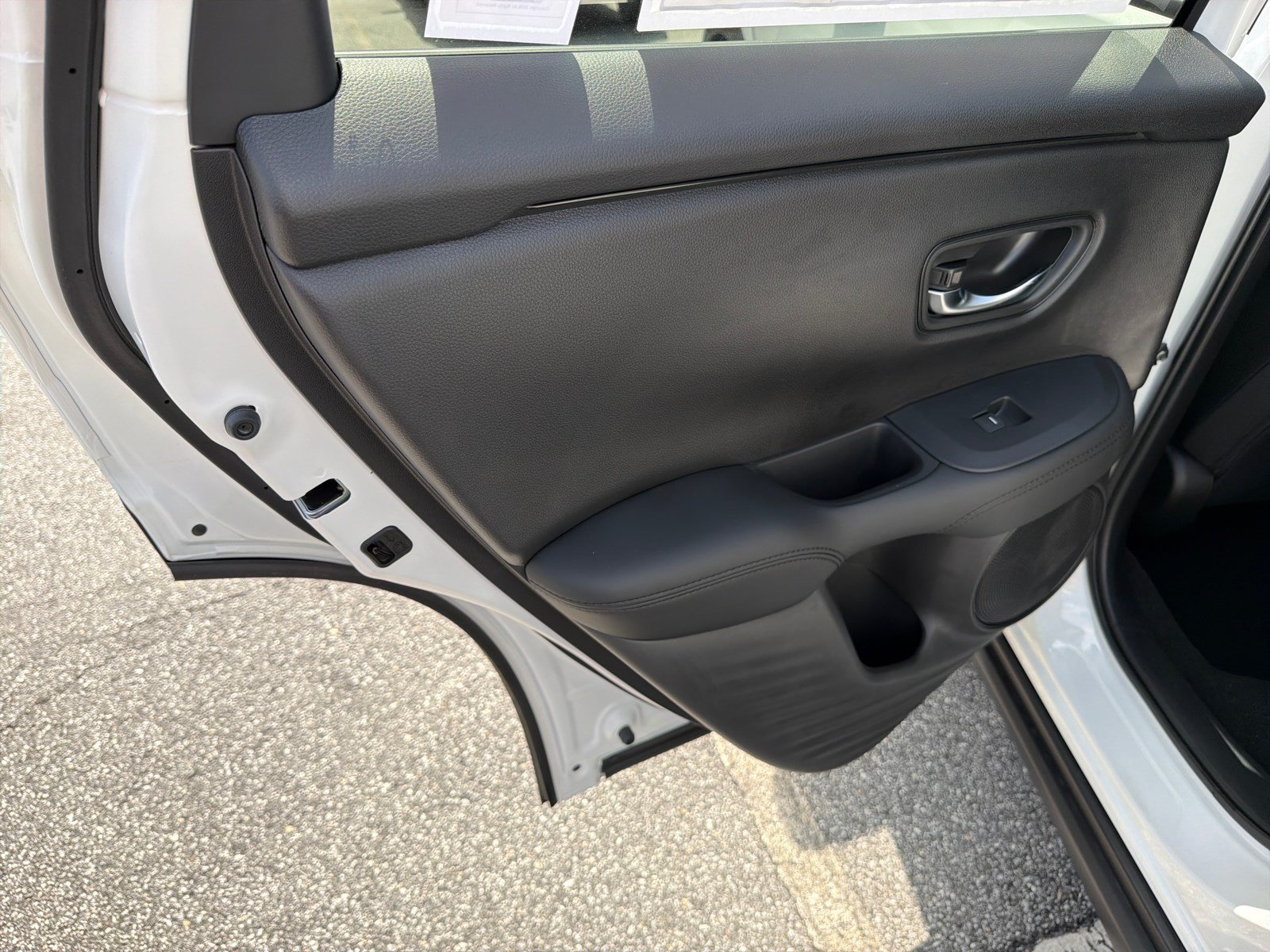 New 2027 Platinum White Pearl Honda LX image 13
