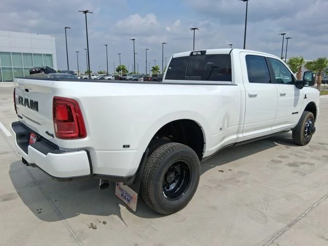 New 2026 Bright White Clear-Coat Exterior Paint RAM Laramie image 7