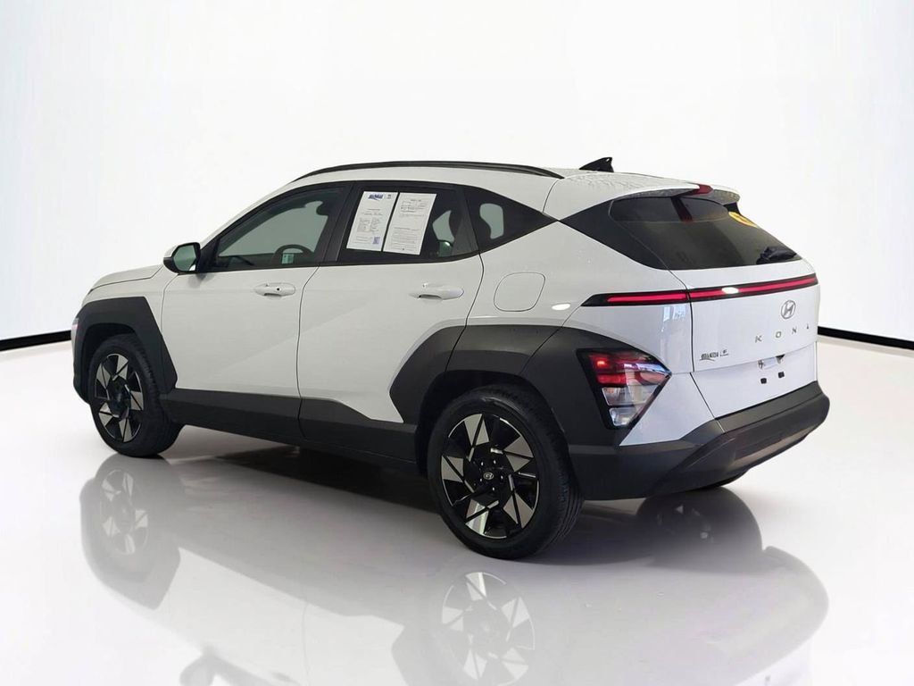 2025 Hyundai Kona SEL - Photo 7