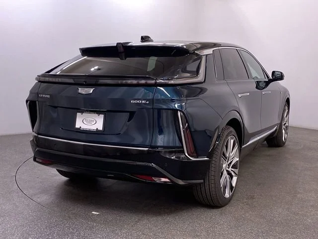 2025 Cadillac LYRIQ Luxury 3 - Photo 13