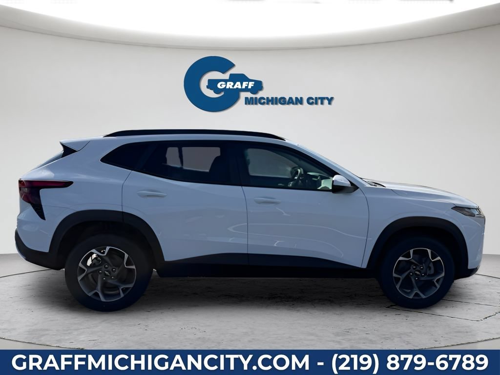 2026 Chevrolet Trax LT - Photo 6