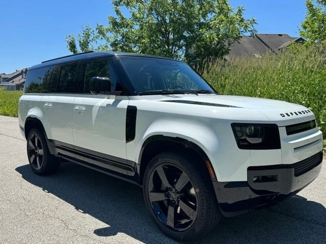 New 2026 Fuji White LAND ROVER X-Dynamic SE image 4