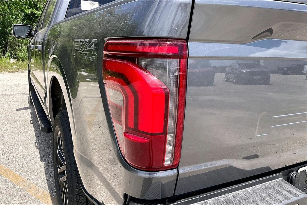 New 2026 Ford F-150 Lariat 4D SuperCrew