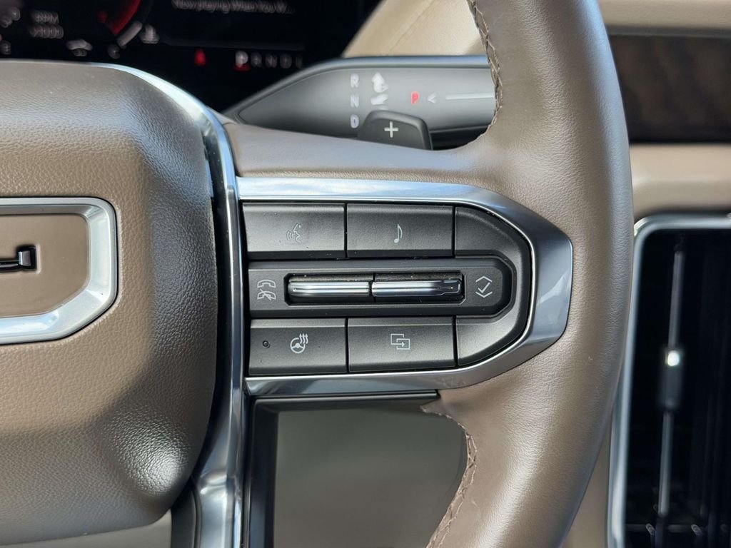 Used 2025 Blue GMC Denali image 10