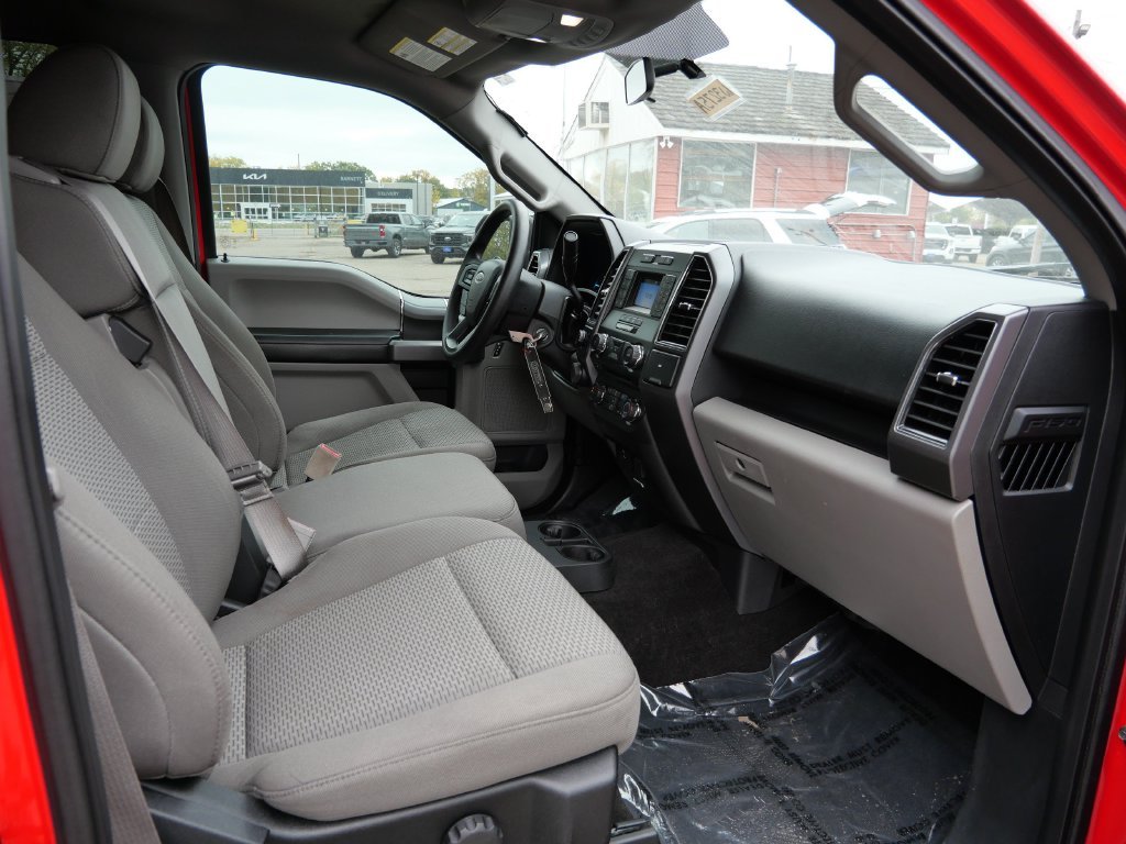 Used 2018 Red Ford XLT image 11