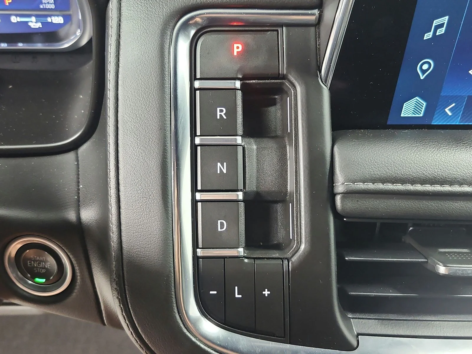 Used 2023 Gray Chevrolet LT image 25
