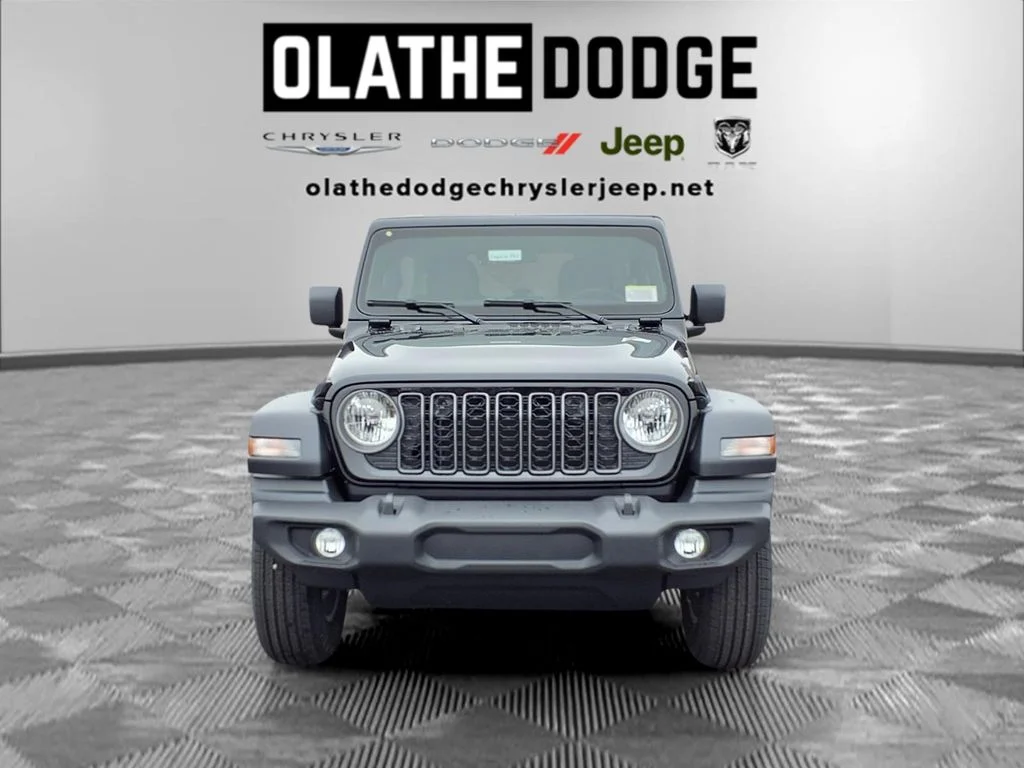 New 2026 Black Clear-Coat Exterior Paint Jeep Sport image 28