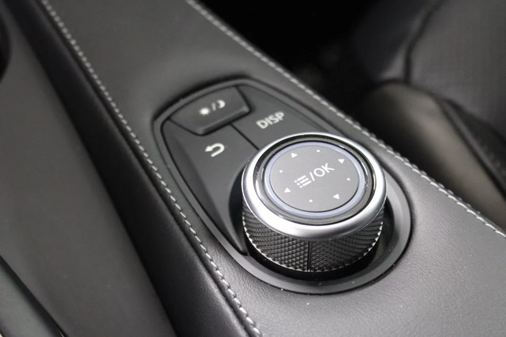 Certified Used 2025 Slate Gray INFINITI LUXE image 23