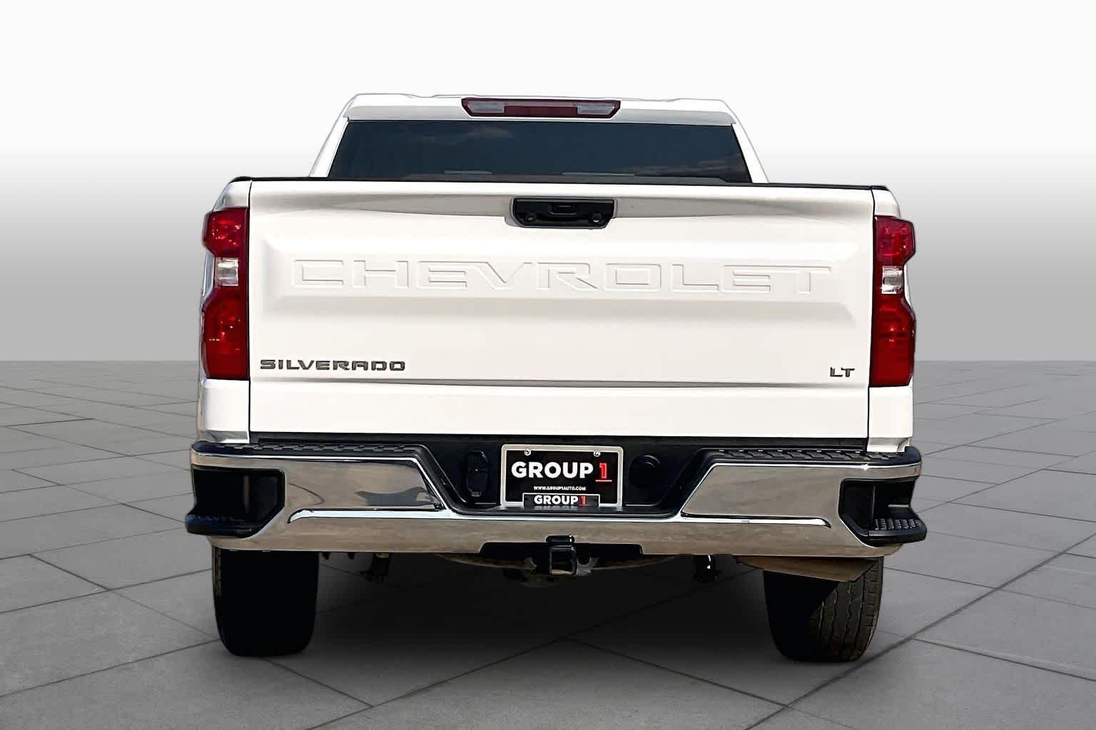 Used 2025 Summit White Chevrolet LT image 5