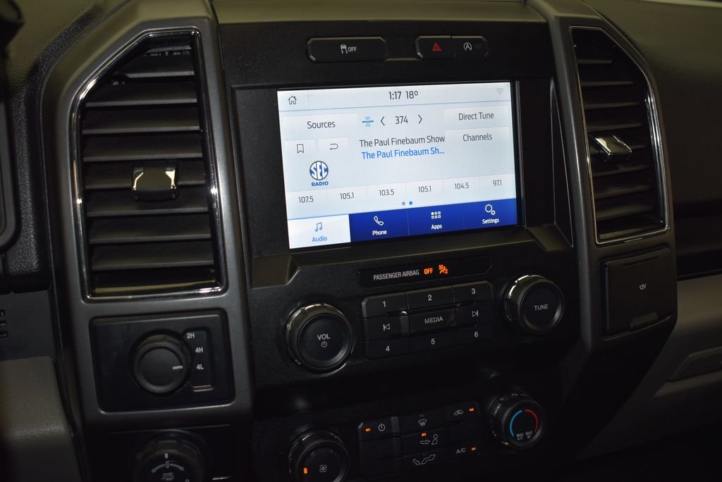 Used 2020 Black Ford XLT image 17