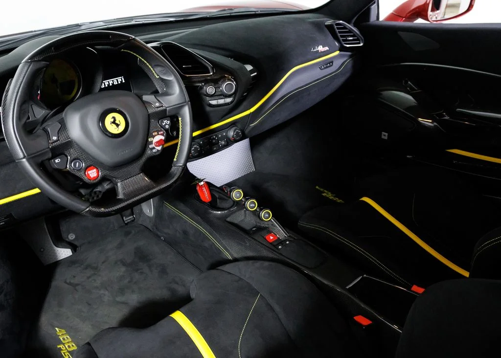 Certified Used 2020 Rosso Fiorano Ferrari Base image 24
