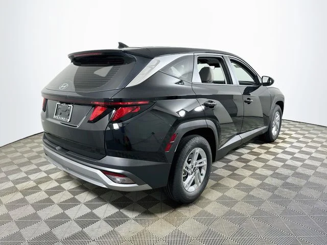 New 2026 Hyundai TUCSON SE