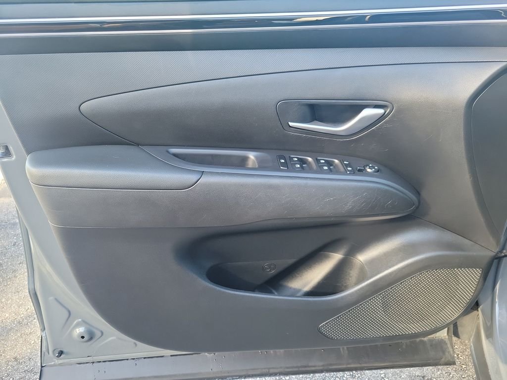 Used 2023 Gray Hyundai SEL image 17