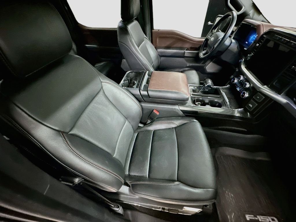 Used 2022 Black Ford Lariat image 28