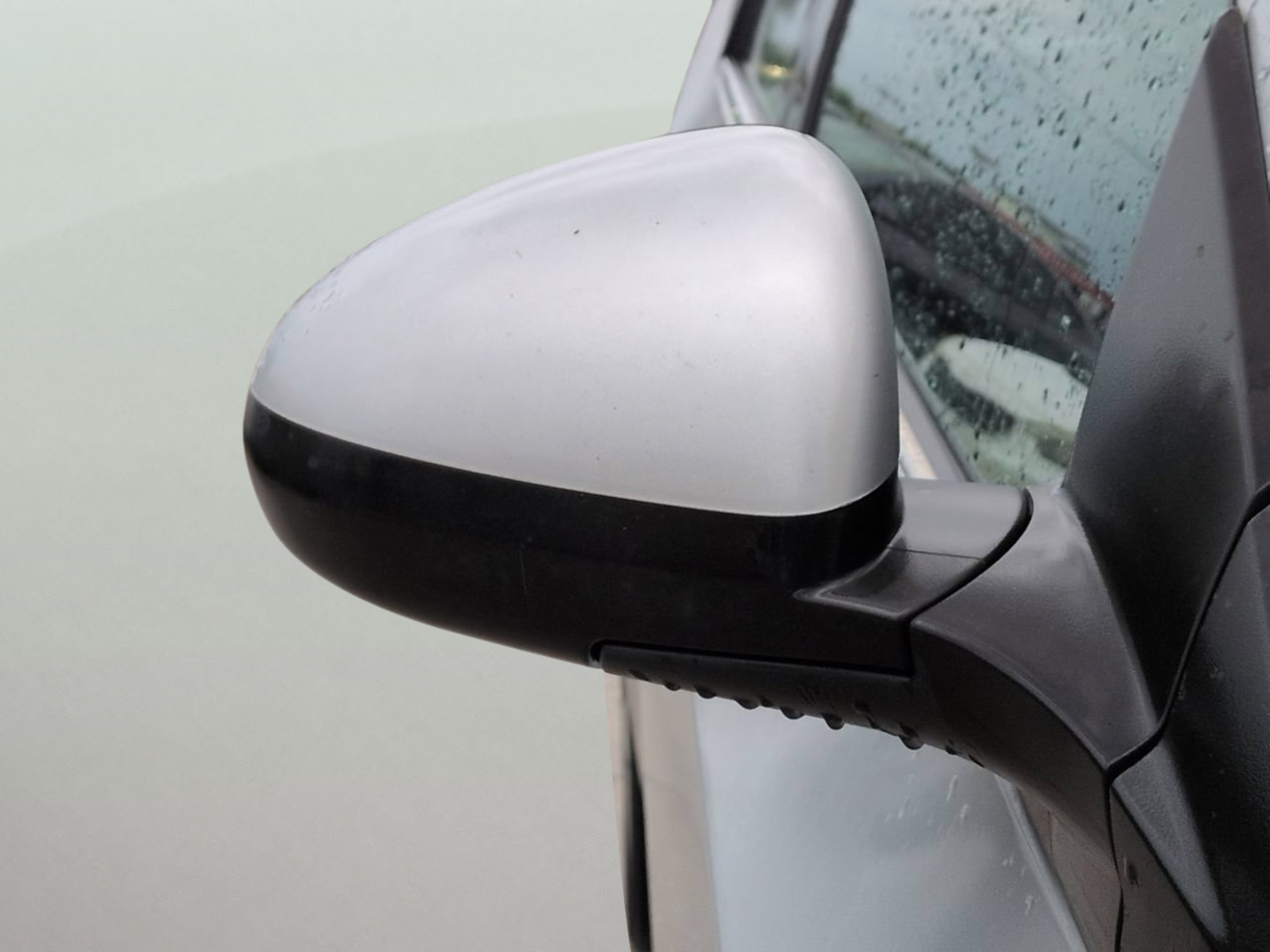 Used 2016 Silver Ice Metallic Chevrolet LTZ image 24