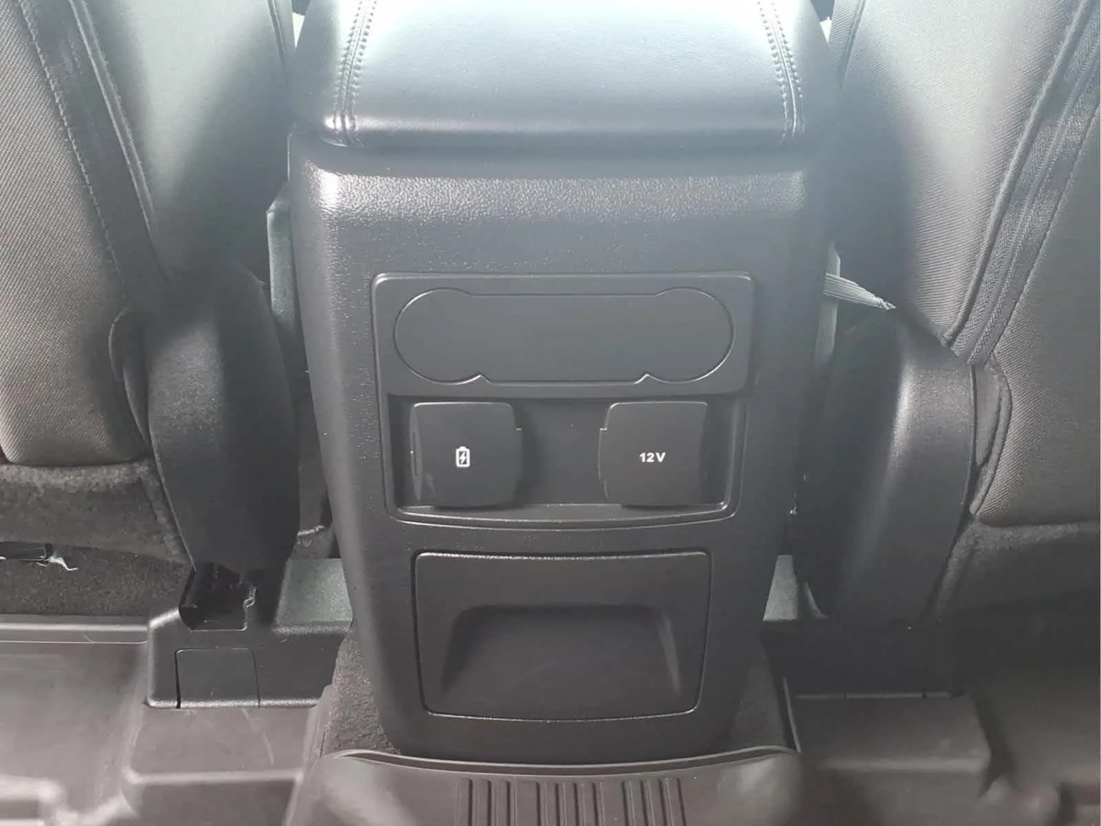 Used 2023 Iconic Silver Ford XLT image 27