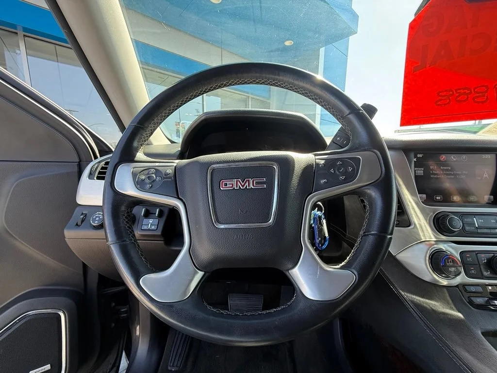 Used 2015 IRIDIUM METALLIC GMC SLE image 20