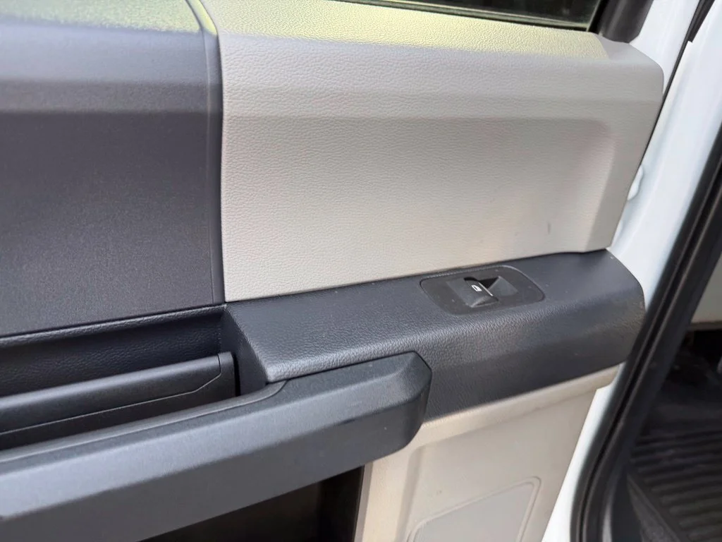 Used 2022 White Ford XL image 18