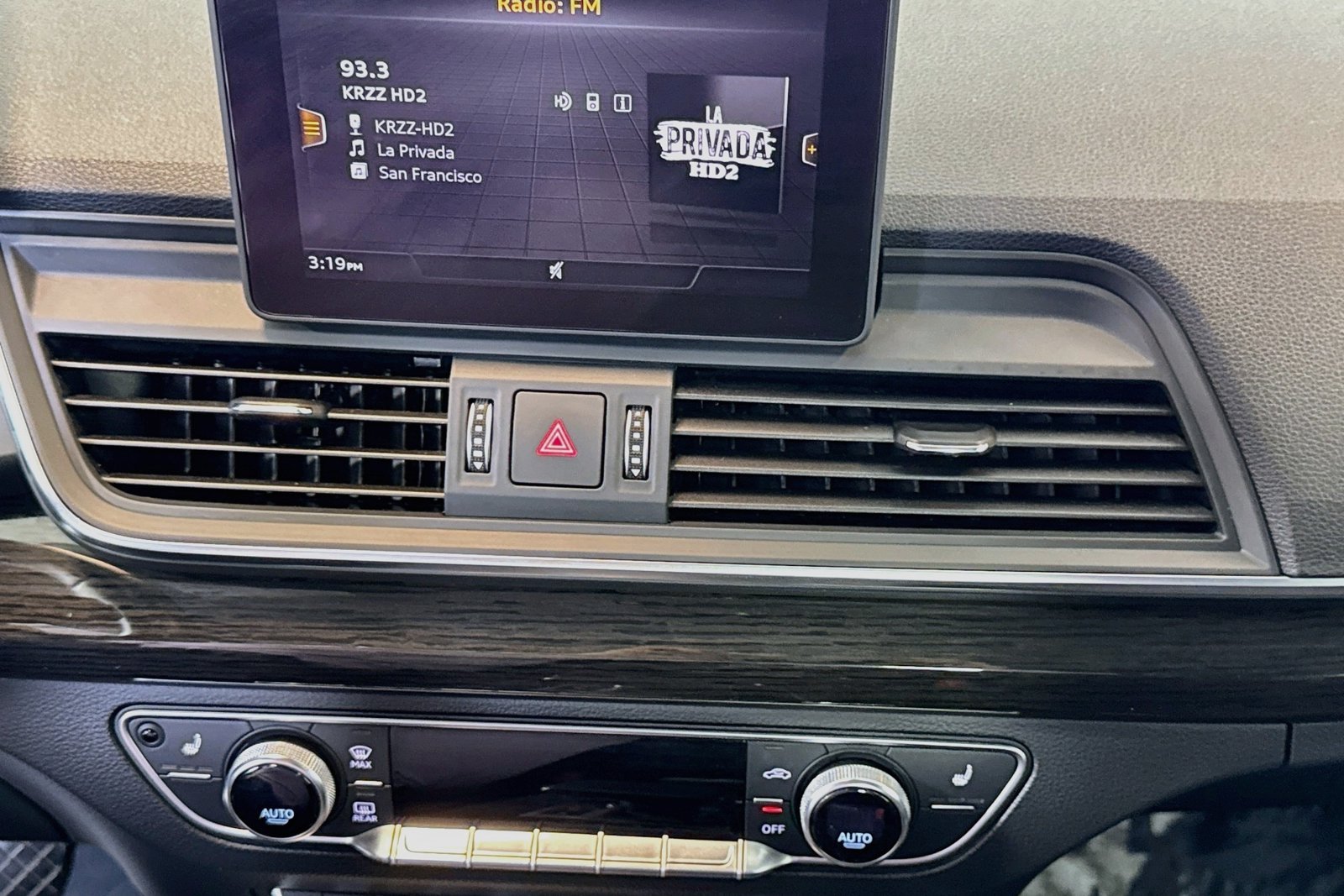 Used 2020 Black Audi Premium image 14